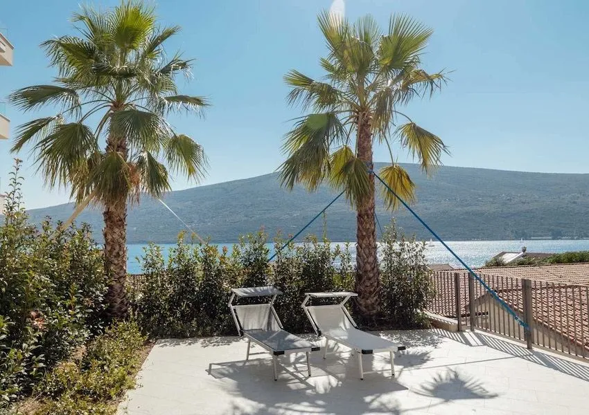 Prodaja, dvosoban stan, 91m², Baošići, Herceg Novi