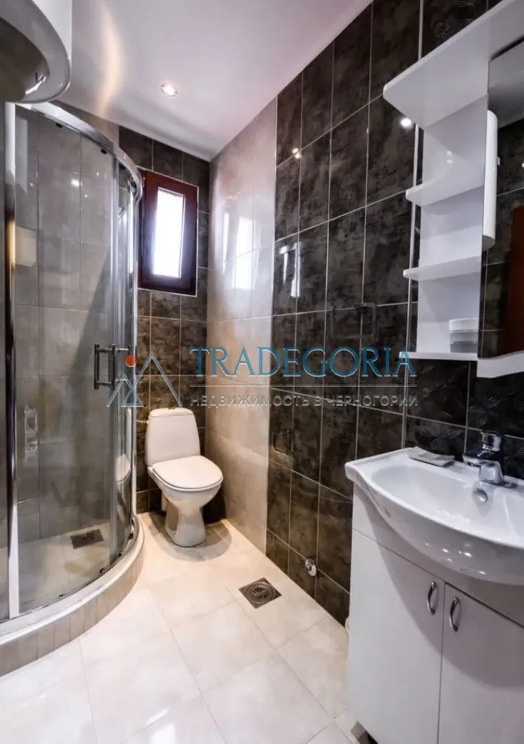 Prodaja, ugostiteljski objekat, 252m², Bar, Crna Gora