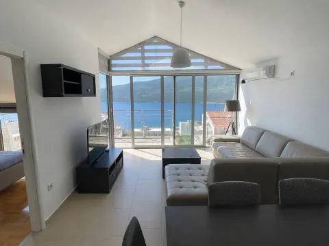 Prodaja, trosoban stan, 72m², Đenovići, Herceg Novi - image 2
