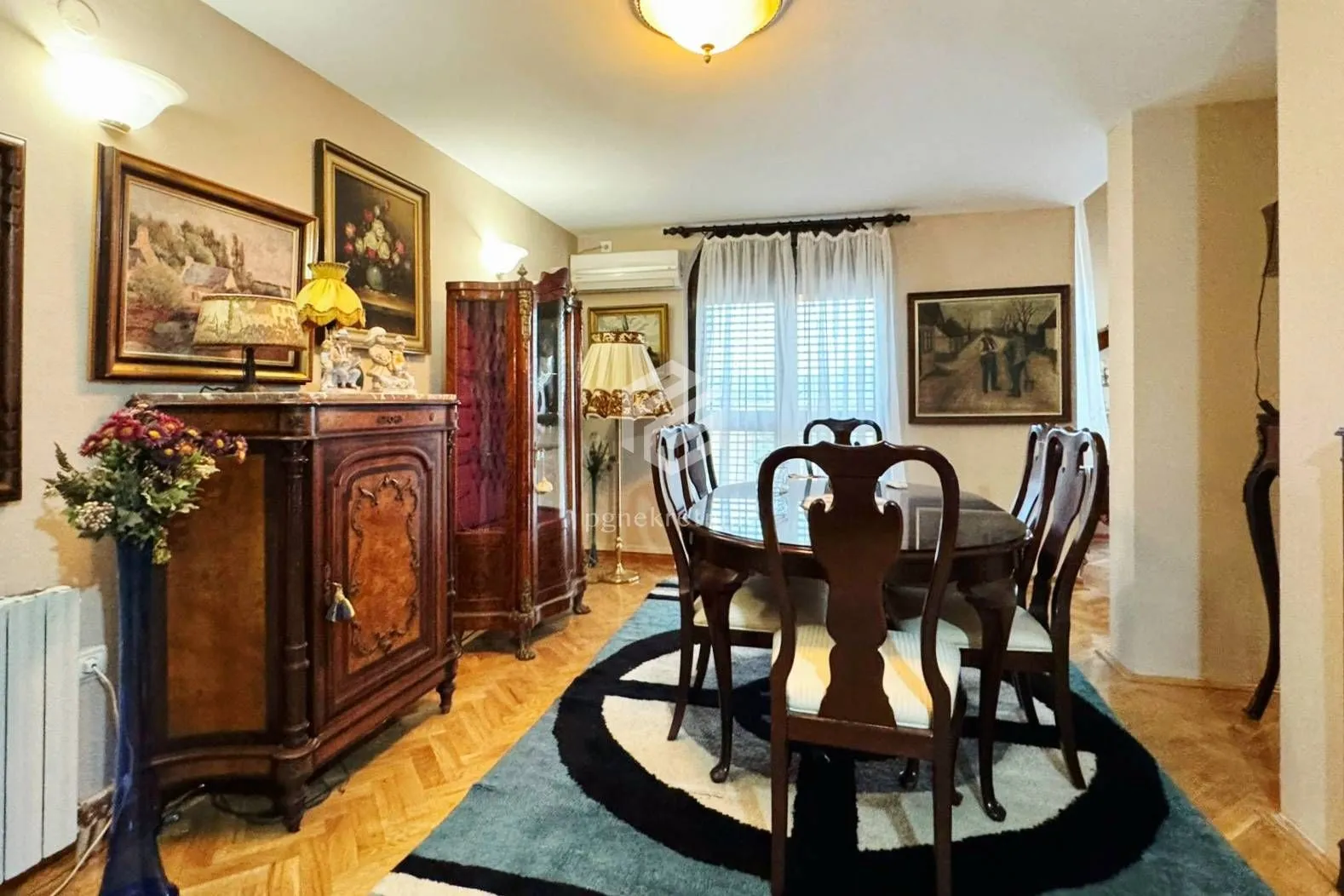 Rent, house, 280m², Gorica C, Podgorica