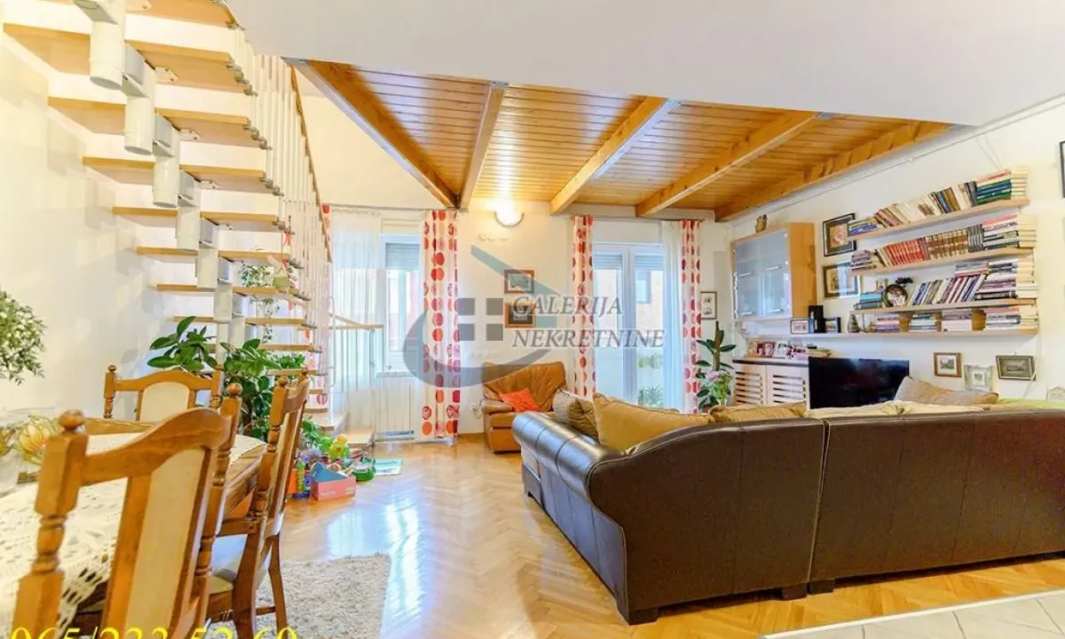 Sale, three bedroom apartment, 78m², Lion, Zvezdara Sve Podlokacije