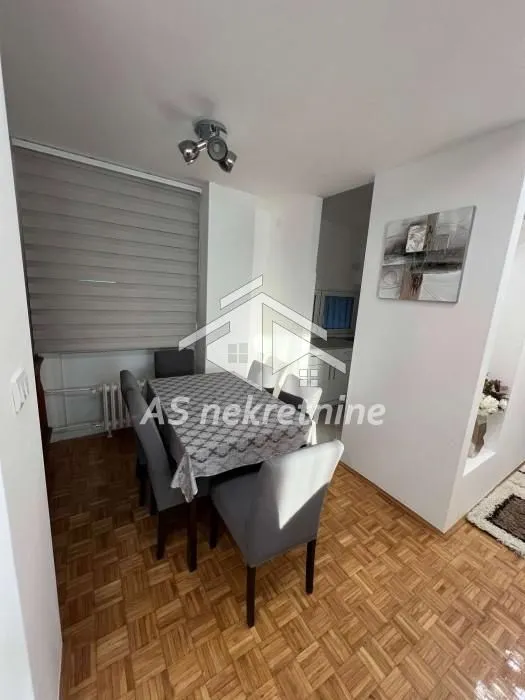 Izdavanje, trosoban stan, 70m², Novi Beograd Blok 23, Novi Beograd Sve Podlokacije