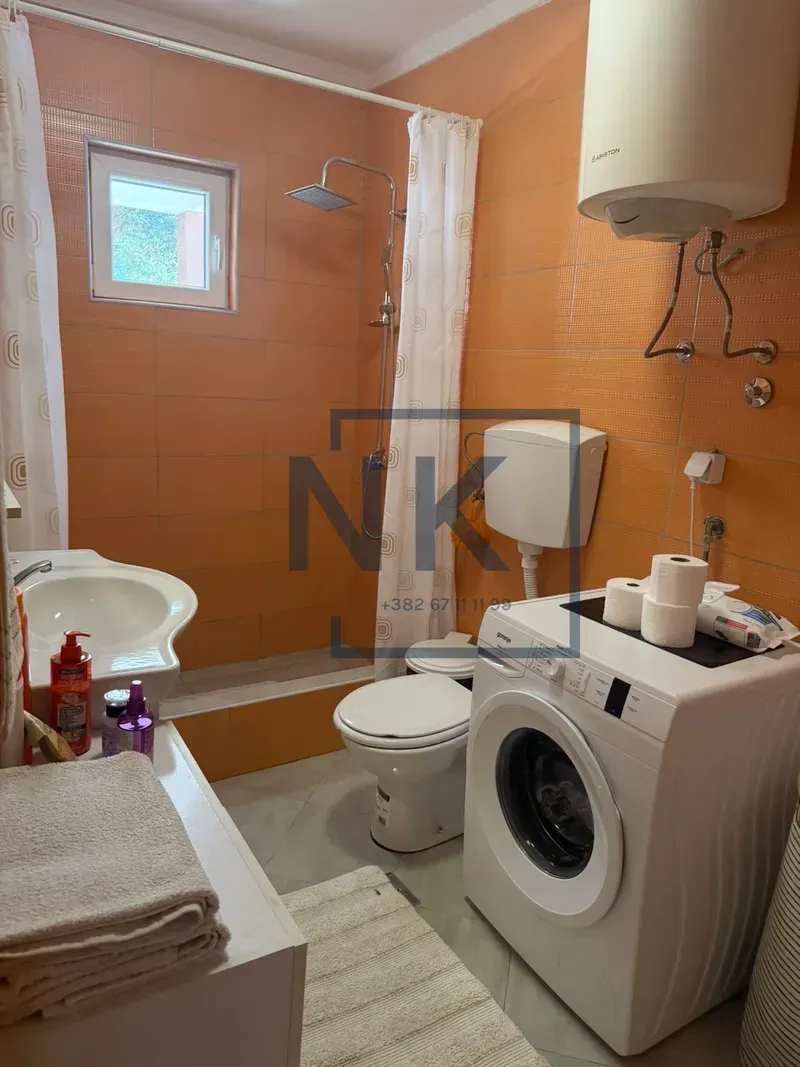 Rent, studio apartment, 30m², Stari Aerodrom, Podgorica