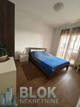 Izdavanje, dvosoban stan, 70m², City Kvart, Podgorica - image 2