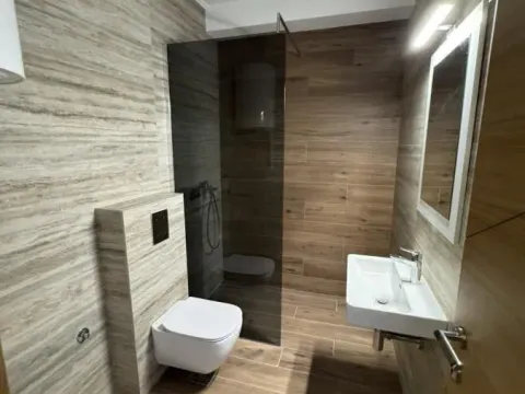 Izdavanje, garsonjera, 30m², Sajmište, Novi Sad - image 5