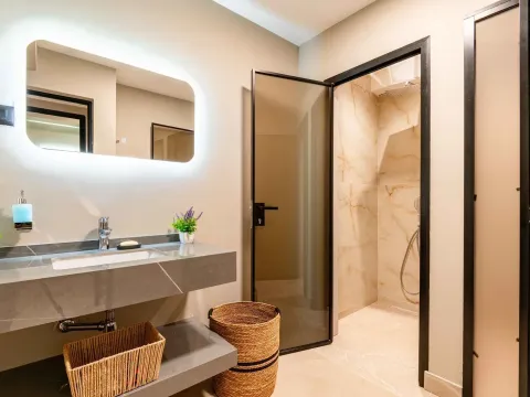 Izdavanje, poslovni prostor, 350m², Pržno, Budva - image 20