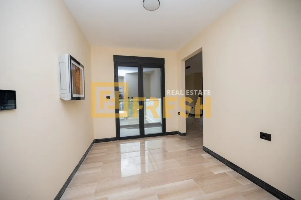 Prodaja, trosoban stan, 111m², Zagorič, Podgorica