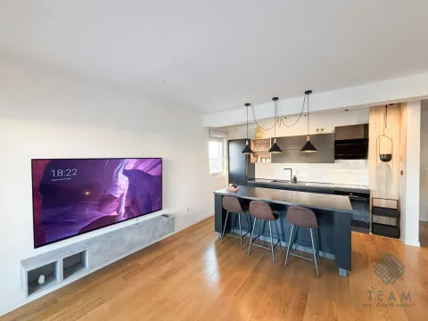 Prodaja, dvosoban stan, 70m², Central Point, Podgorica - image 13