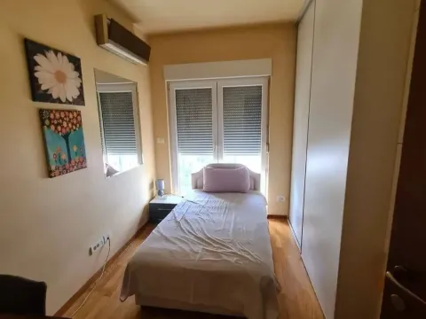 Rent, one bedroom apartment, 73m², City Kvart, Podgorica - image 9