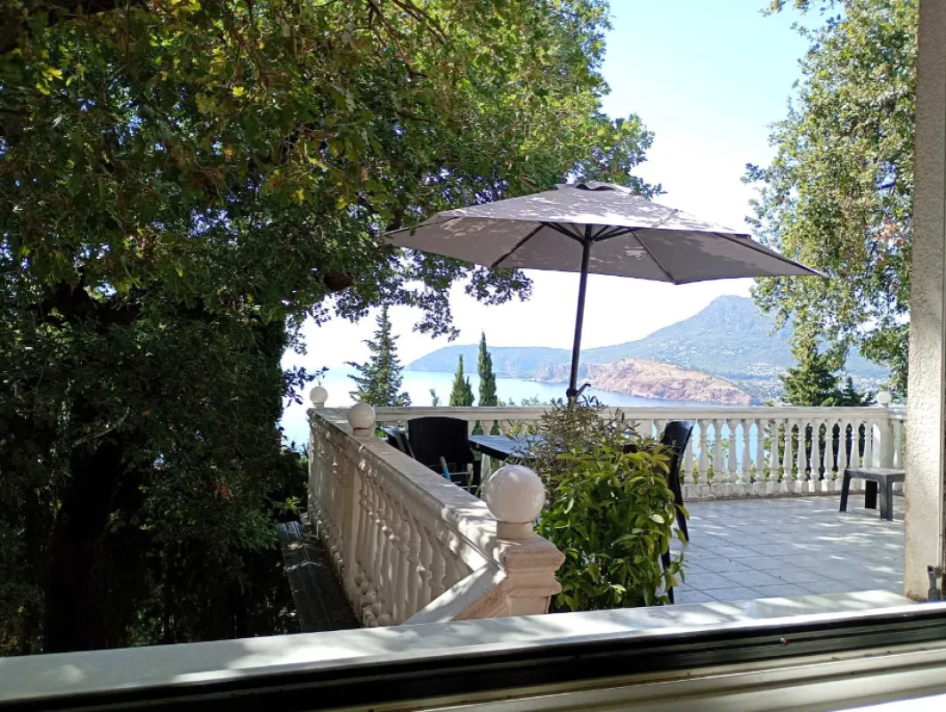 Prodaja, kuća, 282m², Sutomore, Bar