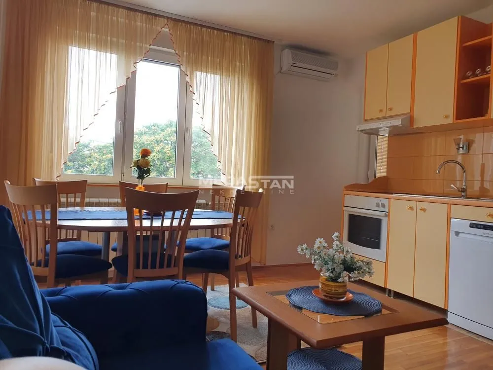 Rent, two bedroom apartment, 45m², Stari Grad, Beograd