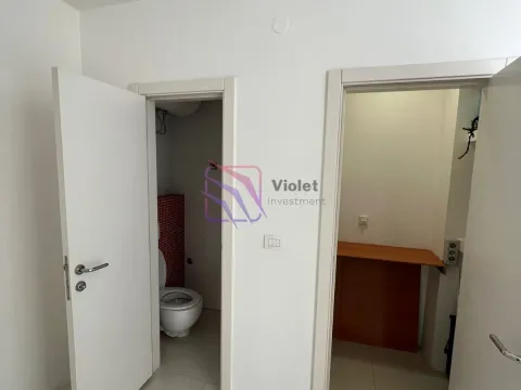 Rent, four bedroom apartment, 125m², City Kvart, Podgorica - image 18