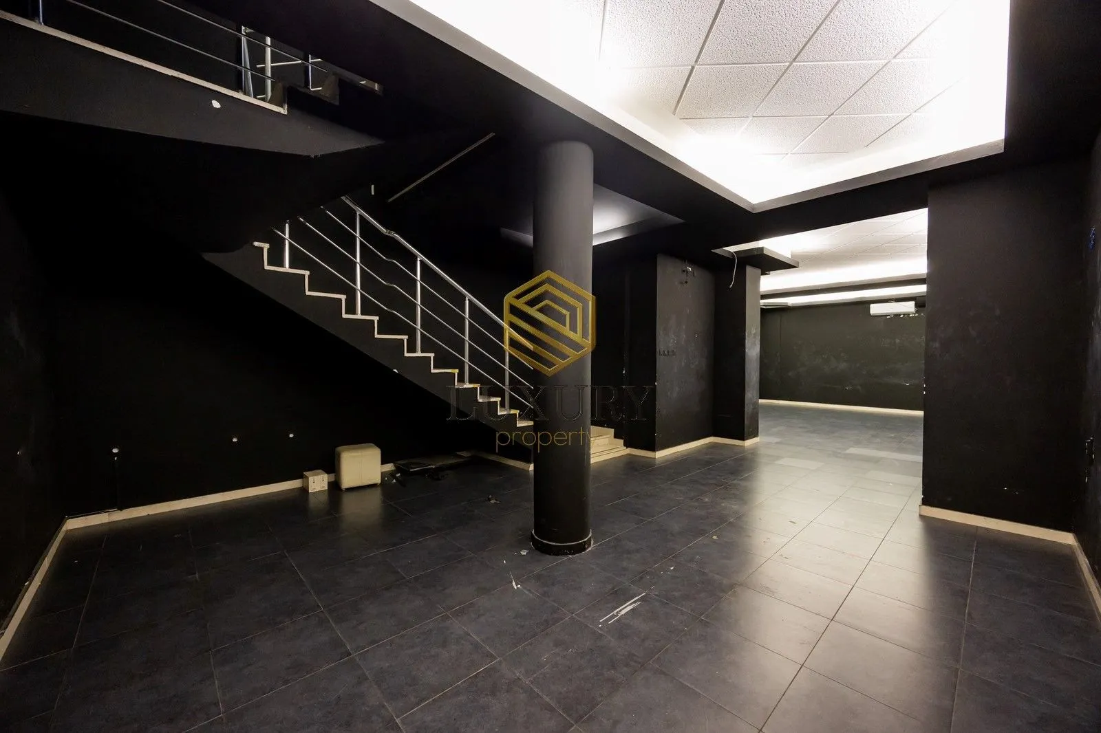 Izdavanje, poslovni prostor, 150m², Preko Morače, Podgorica