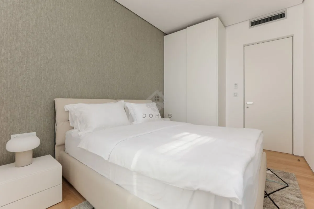 Sale, three bedroom apartment, 214m², Budva, Crna Gora