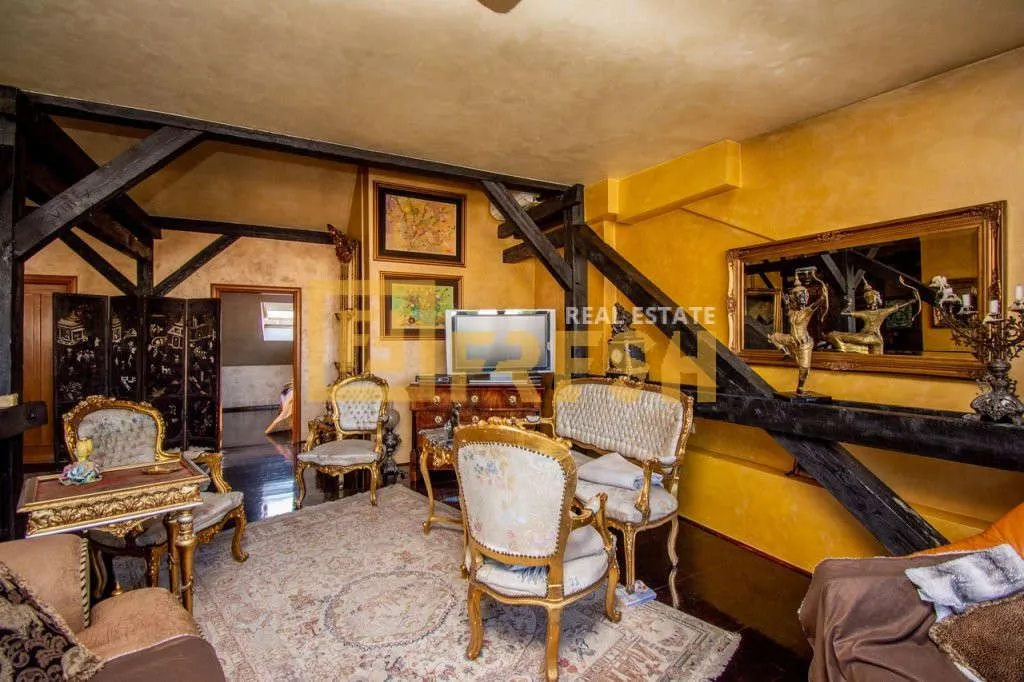 Prodaja, dvosoban stan, 120m², Centar, Podgorica