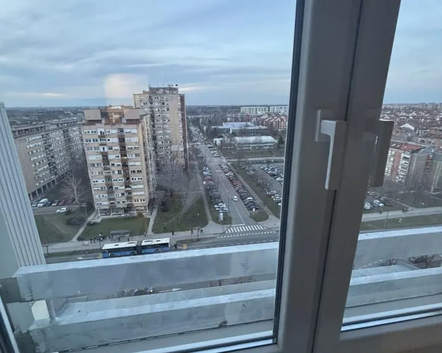 Izdavanje, dvosoban stan, 43m², Novo naselje, Novi Sad