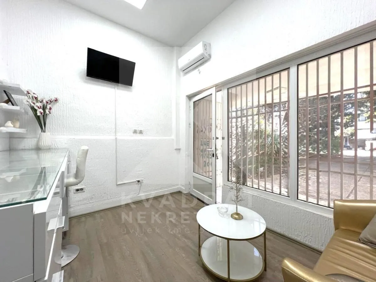 Rent, office space, 10m², Preko Morače, Podgorica