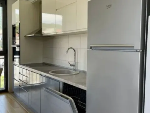 Izdavanje, dvosoban stan, 77m², Tivat, Crna Gora - image 8