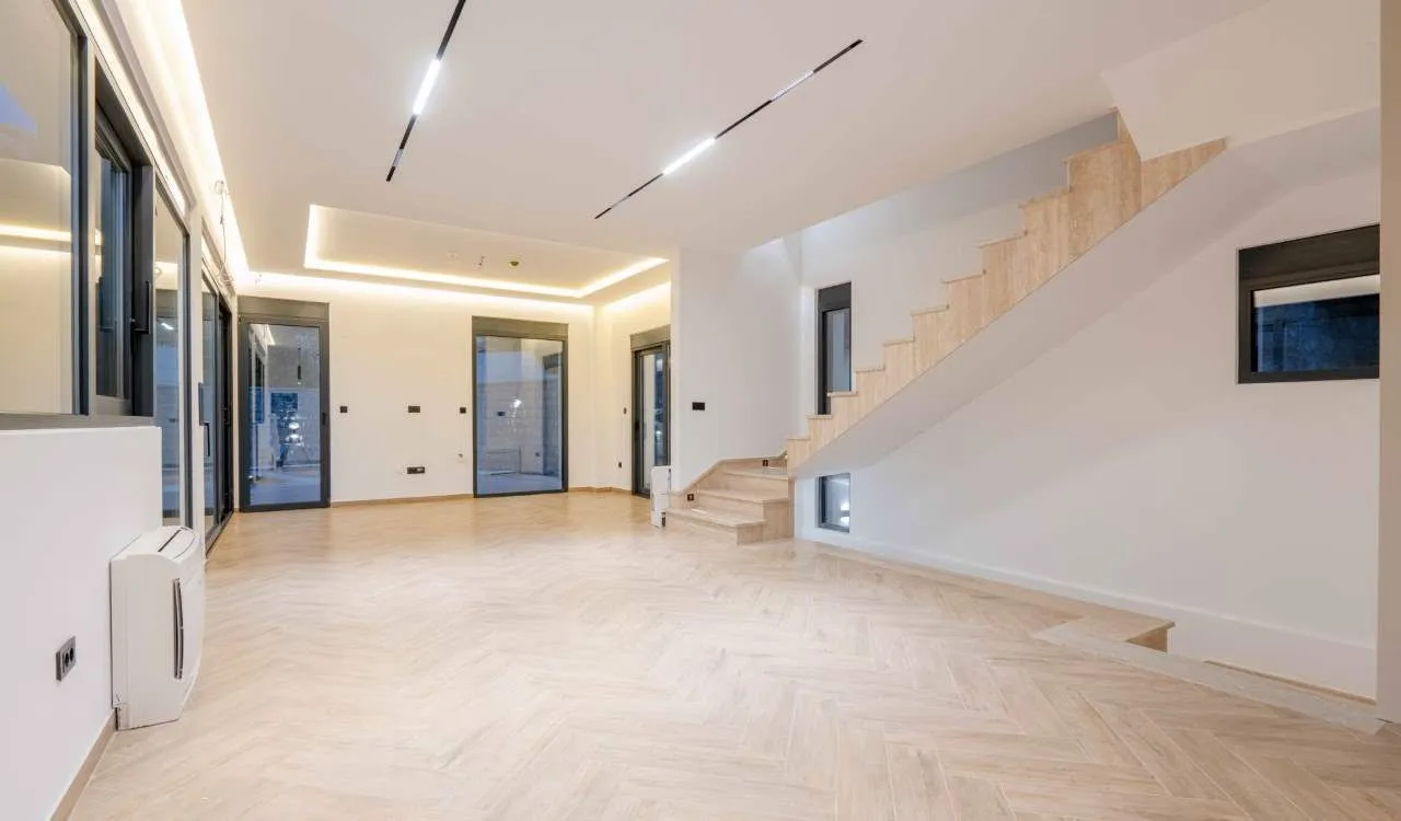 Sale, house, 240m², Kamenovo, Budva