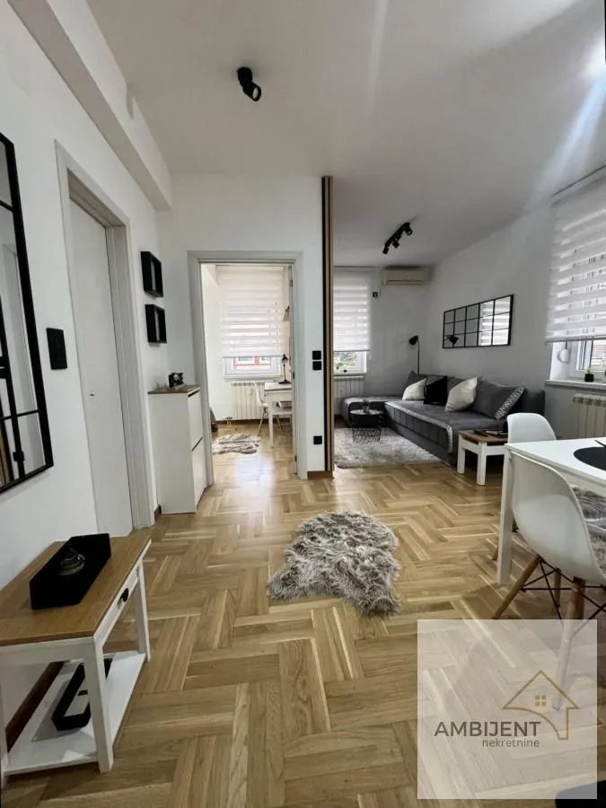 Rent, two bedroom apartment, 40m², Šumice, Beograd