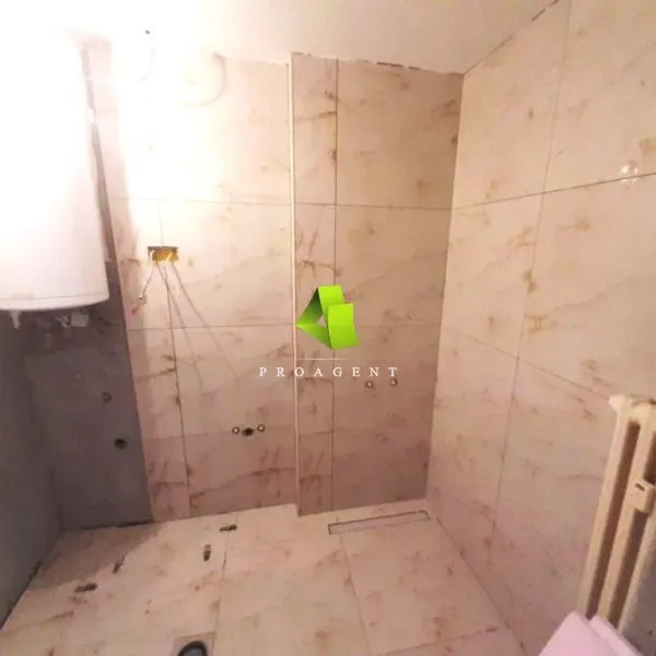 Prodaja, trosoban stan, 75m², Medijana, Niš