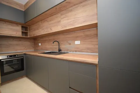 Rent, two bedroom apartment, 76m², New City, Podgorica - image 6