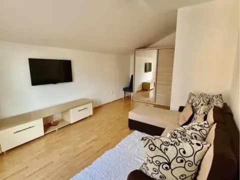 Sale, one bedroom apartment, 46m², Bečići, Budva - image 6
