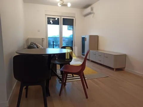 Izdavanje, jednosoban stan, 40m², Novo naselje, Novi Sad - image 1