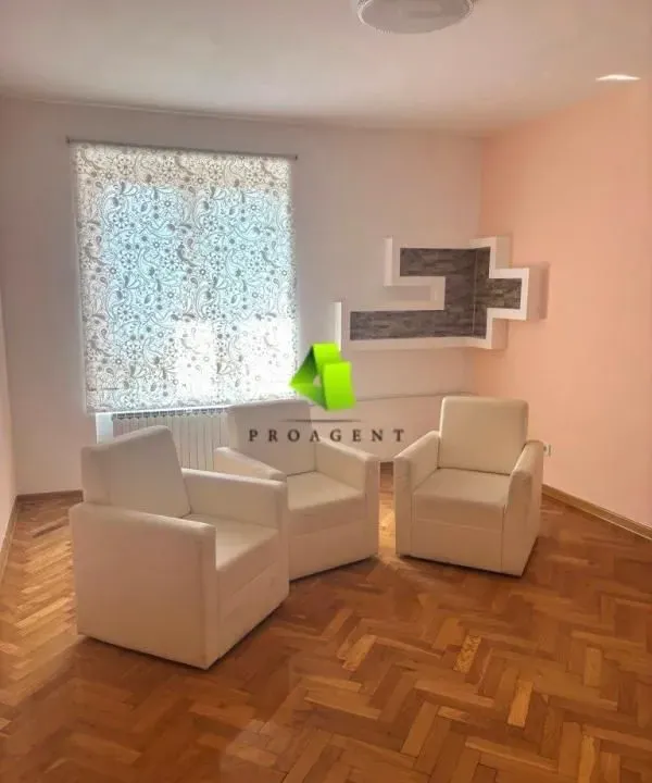 Rent, office space, 72m², Medijana, Niš