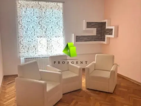 Izdavanje, poslovni prostor, 72m², Medijana, Niš