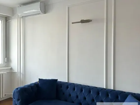 Rent, two bedroom apartment, 52m², Vračar Sve Podlokacije, Beograd - image 2