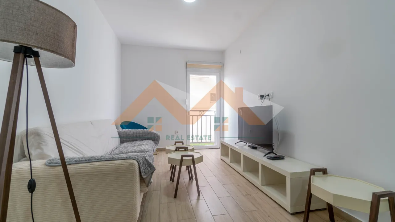 Izdavanje, dvosoban stan, 50m², Gornja Gorica, Podgorica