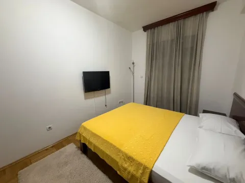 Izdavanje, jednosoban stan, 52m², Podgorica, Crna Gora - image 2