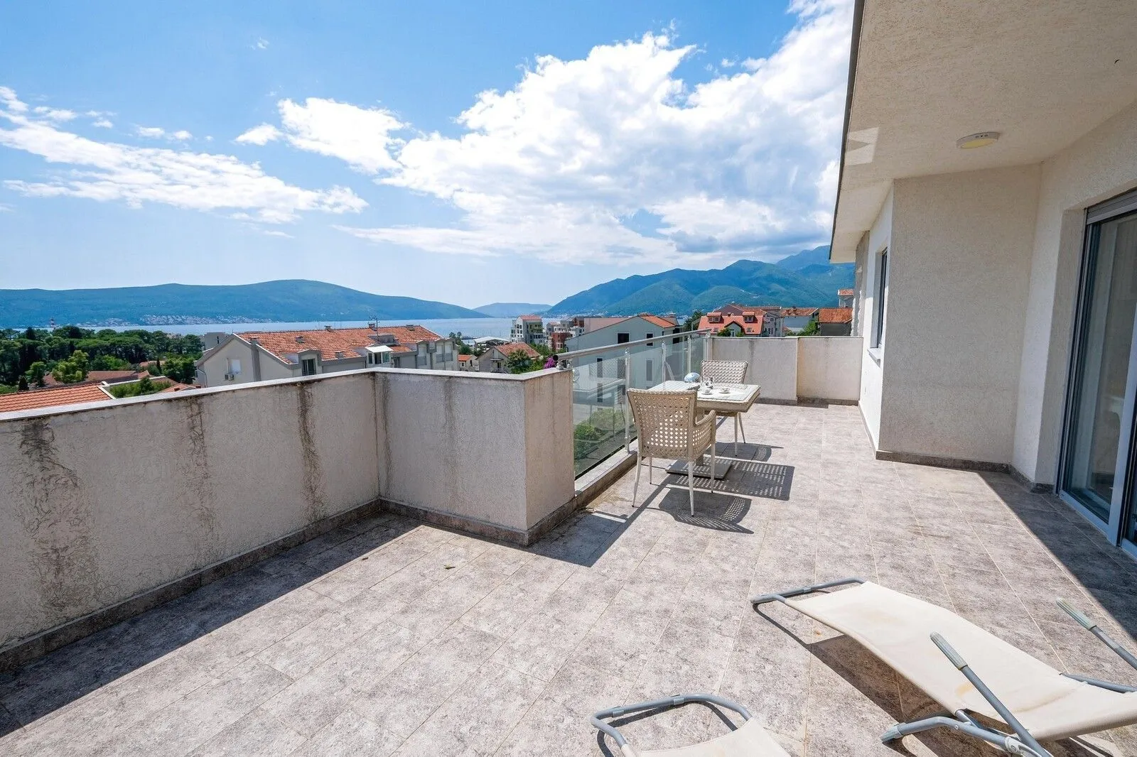 Prodaja, trosoban stan, 116m², Tivat, Crna Gora