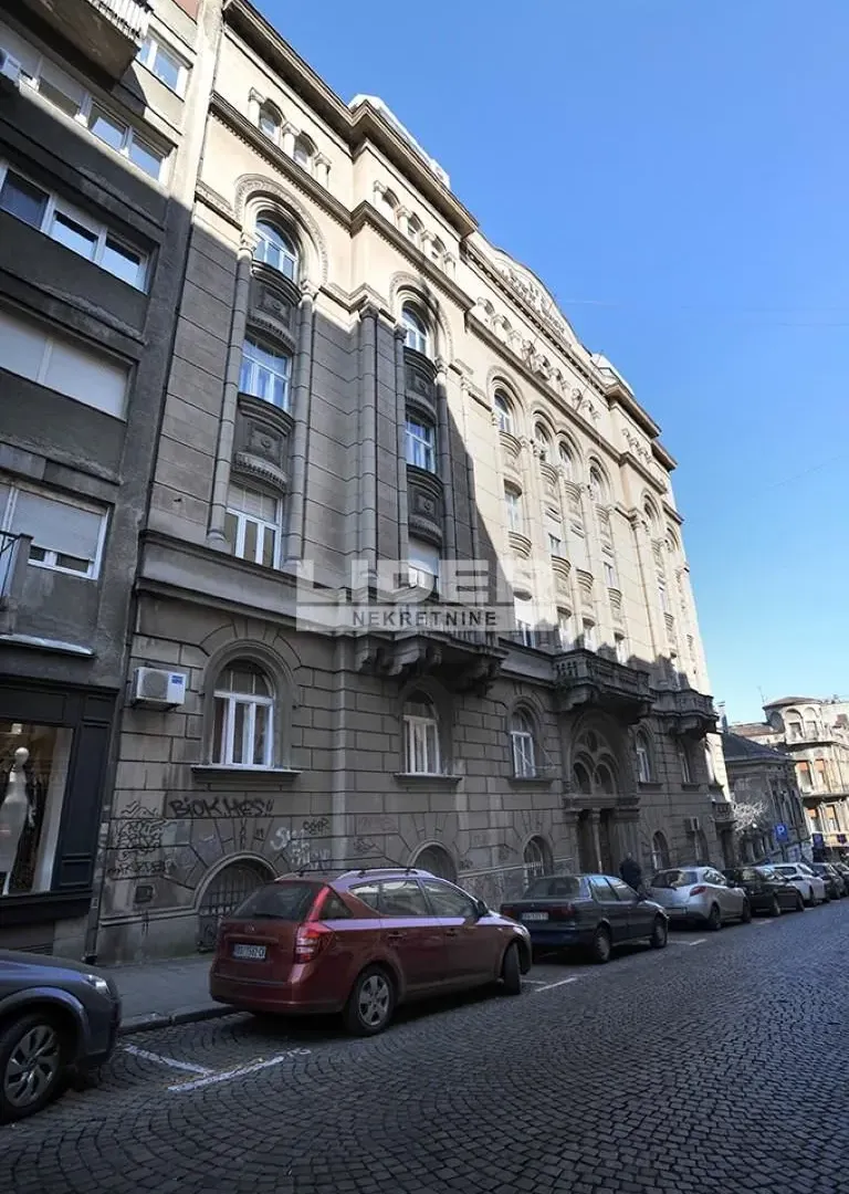 Izdavanje, poslovni prostor, 160m², Stari Grad, Beograd