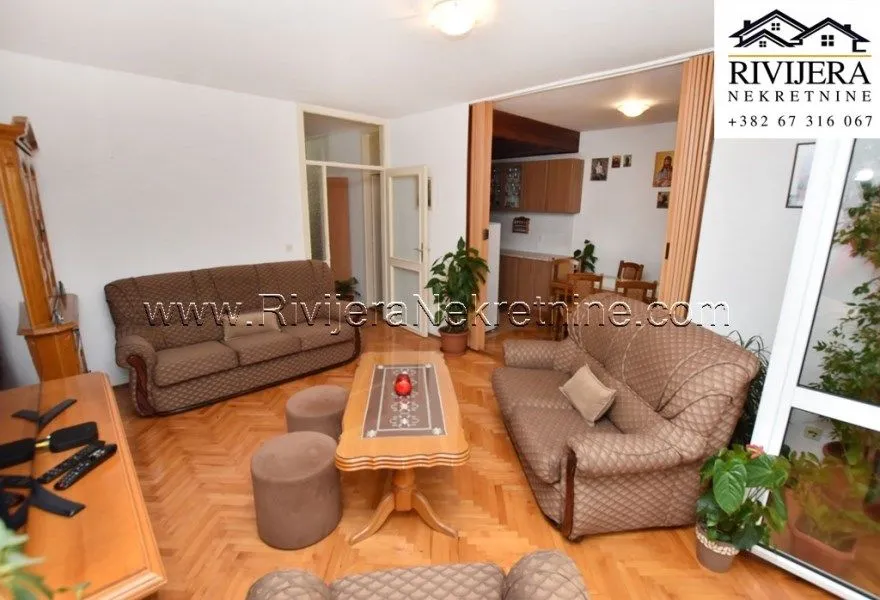 Prodaja, dvosoban stan, 72m², Đenovići, Herceg Novi