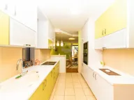 Izdavanje, trosoban stan, 140m², Centar, Podgorica - image 6