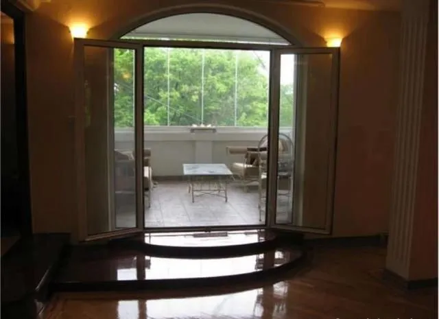 Rent, office space, 125m², Južni Bulevar, Vračar Sve Podlokacije