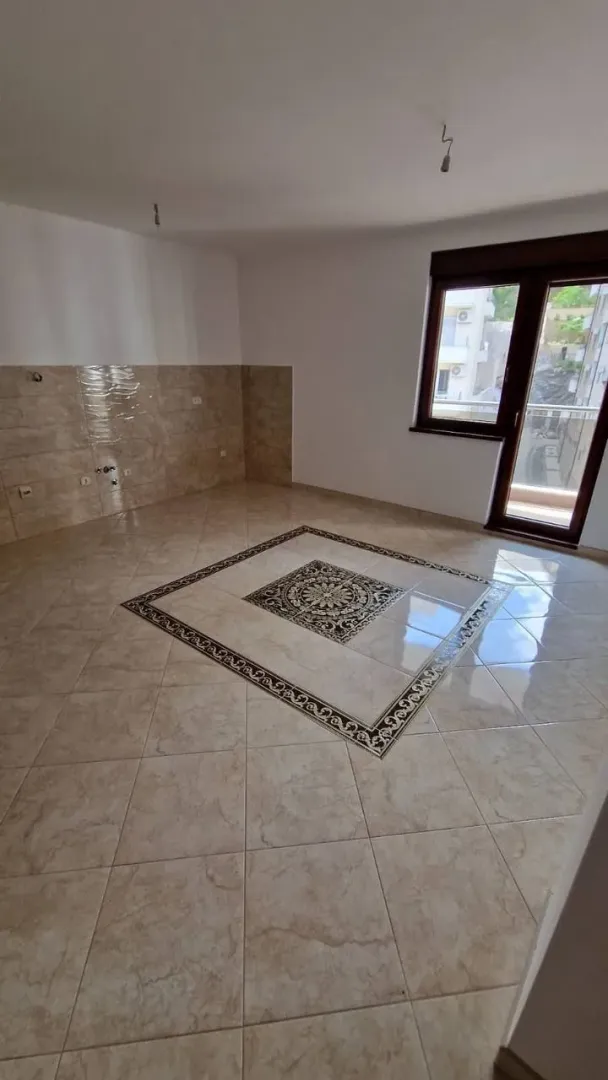 Prodaja, jednosoban stan, 58m², Bečići, Budva
