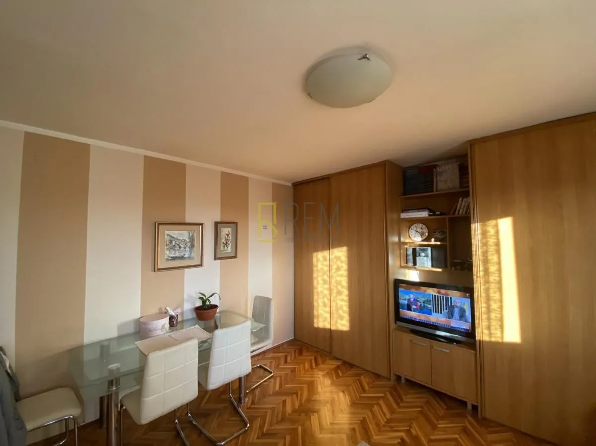 Rent, one bedroom apartment, 42m², Blok 6, Podgorica