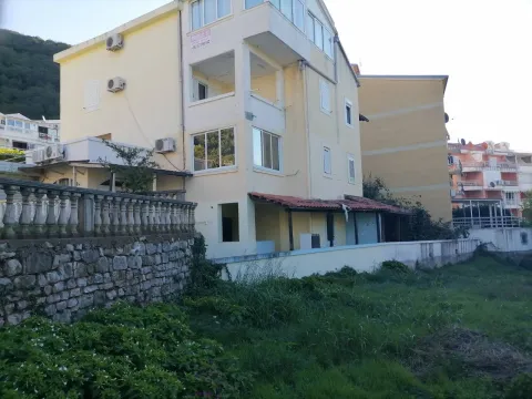 Rent, one bedroom apartment, 50m², Petrovac, Budva - image 2