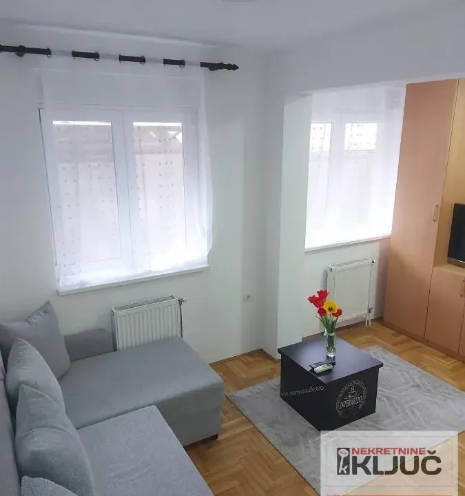 Rent, one bedroom apartment, 38m², Grbavica, Novi Sad Sve Podlokacije