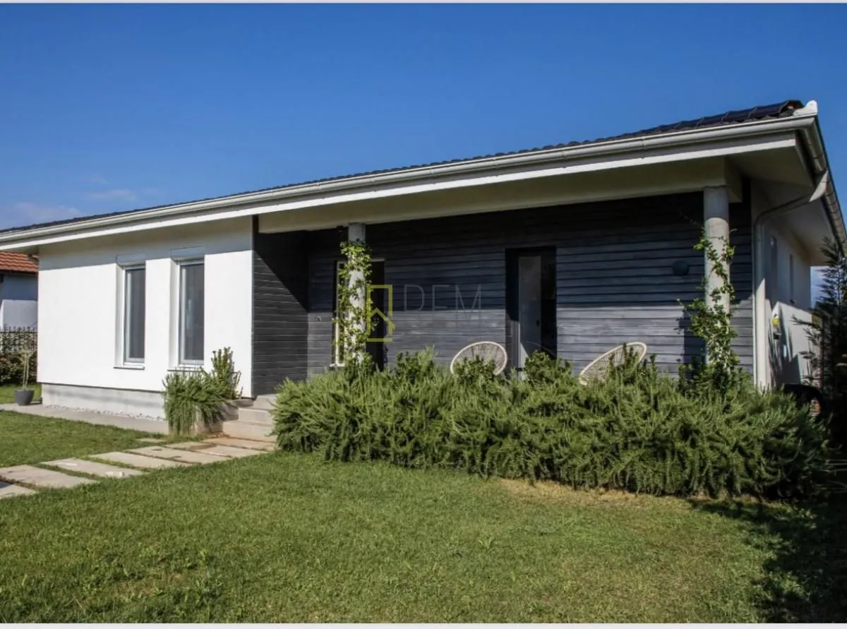 Izdavanje, kuća, 130m², Tološi, Podgorica