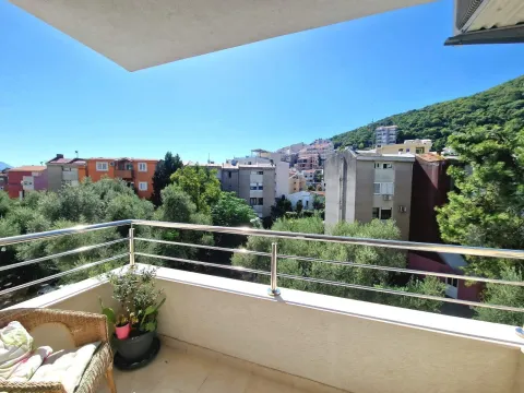 Izdavanje, dvosoban stan, 54m², Budva, Crna Gora - image 24
