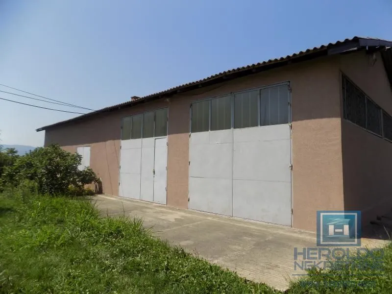 Rent, office space, 200m², Paraćin, Srbija