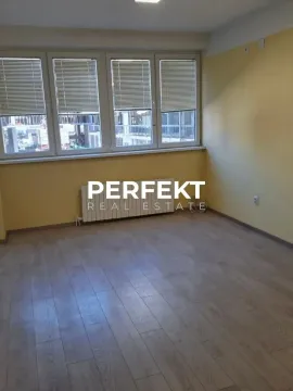 Izdavanje, poslovni prostor, 49m², Centar, Pančevo - image 3