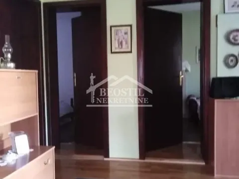 Prodaja, kuća, 197m², Ledine, Beograd - image 5