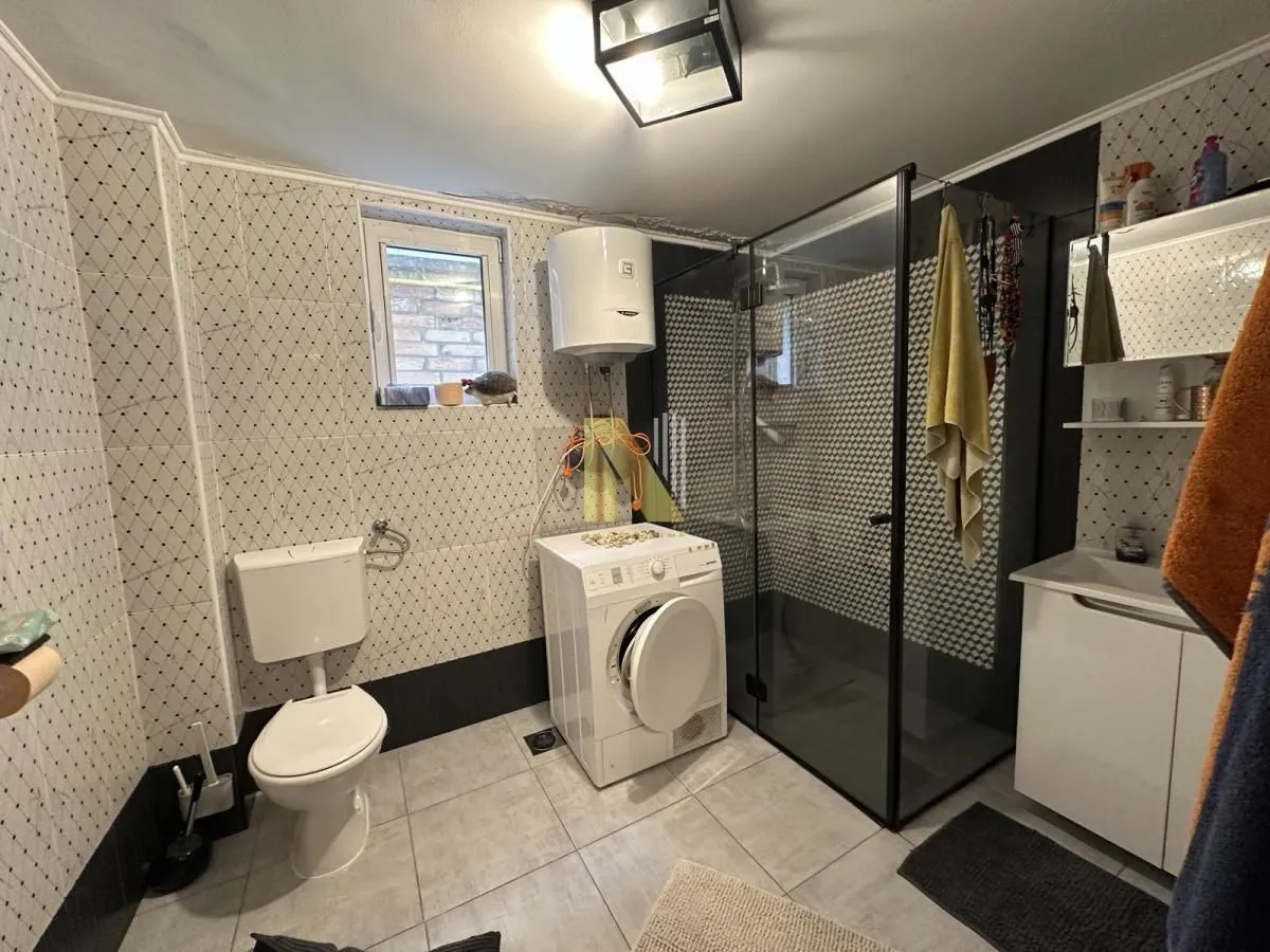 Prodaja, kuća, 123m², Adice, Novi Sad Sve Podlokacije