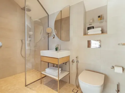 Prodaja, dvosoban stan, 179m², Porto Montenegro, Tivat - image 13