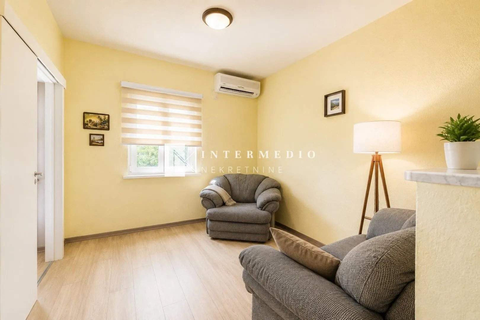 Prodaja, trosoban stan, 107m², Savina, Herceg Novi